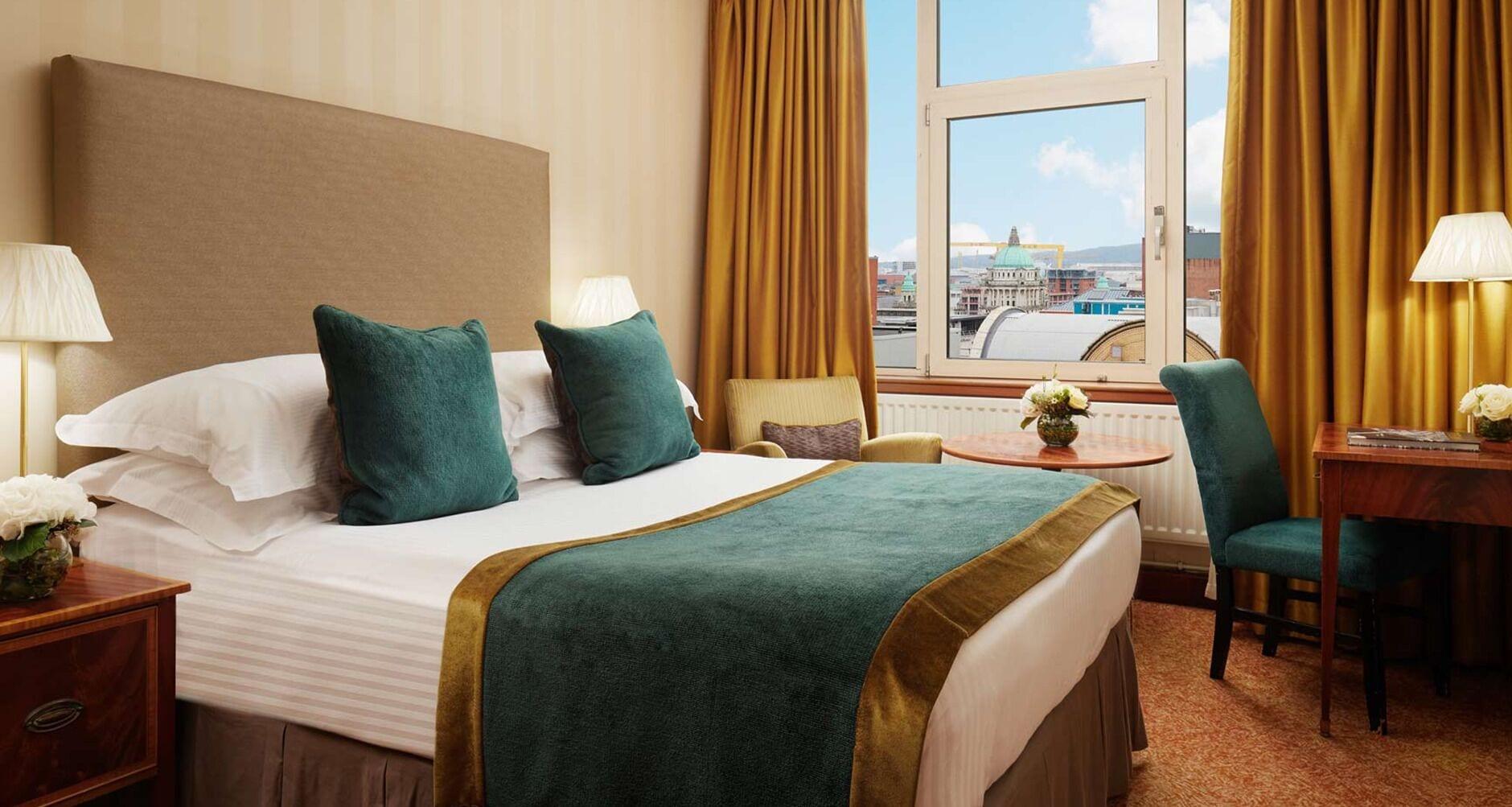 Europa Hotel Белфаст Екстериор снимка