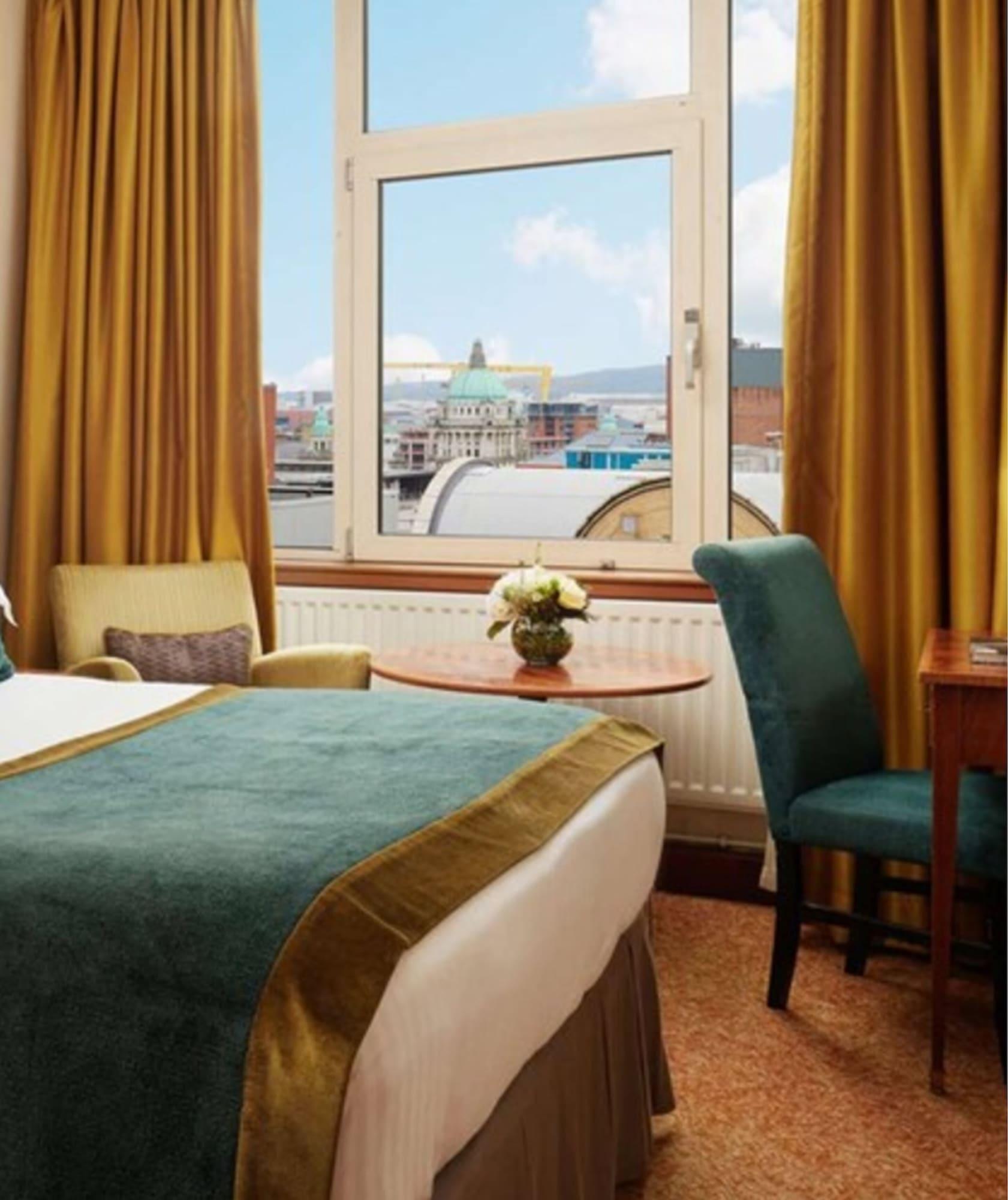Europa Hotel Белфаст Екстериор снимка