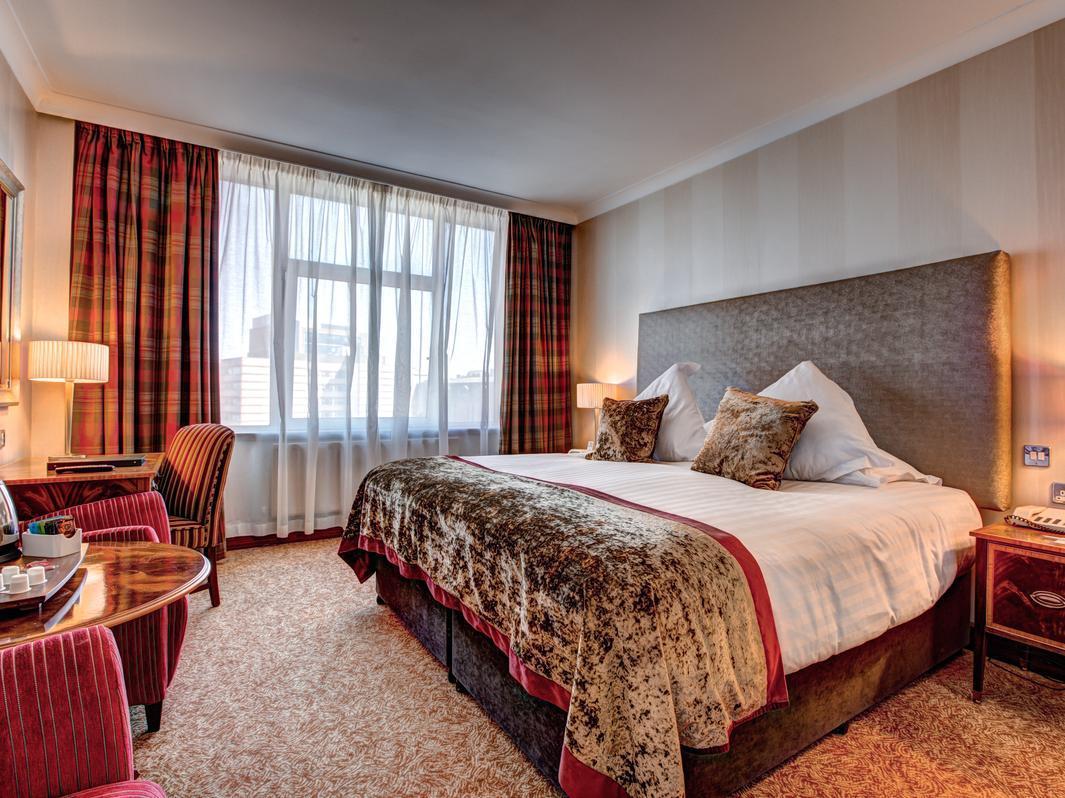 Europa Hotel Белфаст Екстериор снимка